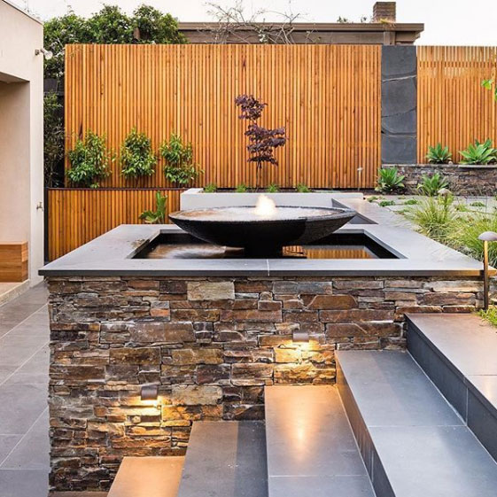 Shallow Bowl with Shute