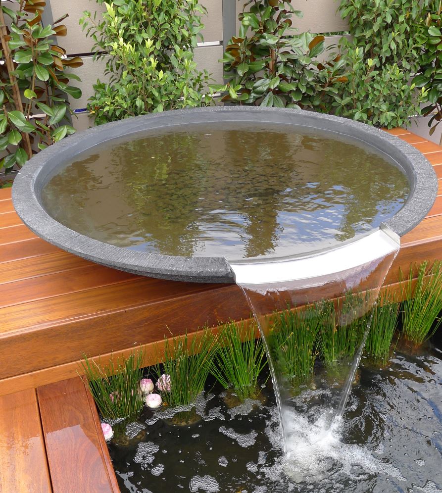 180cm Shallow Bowl with curved shute 50x15x3cm 